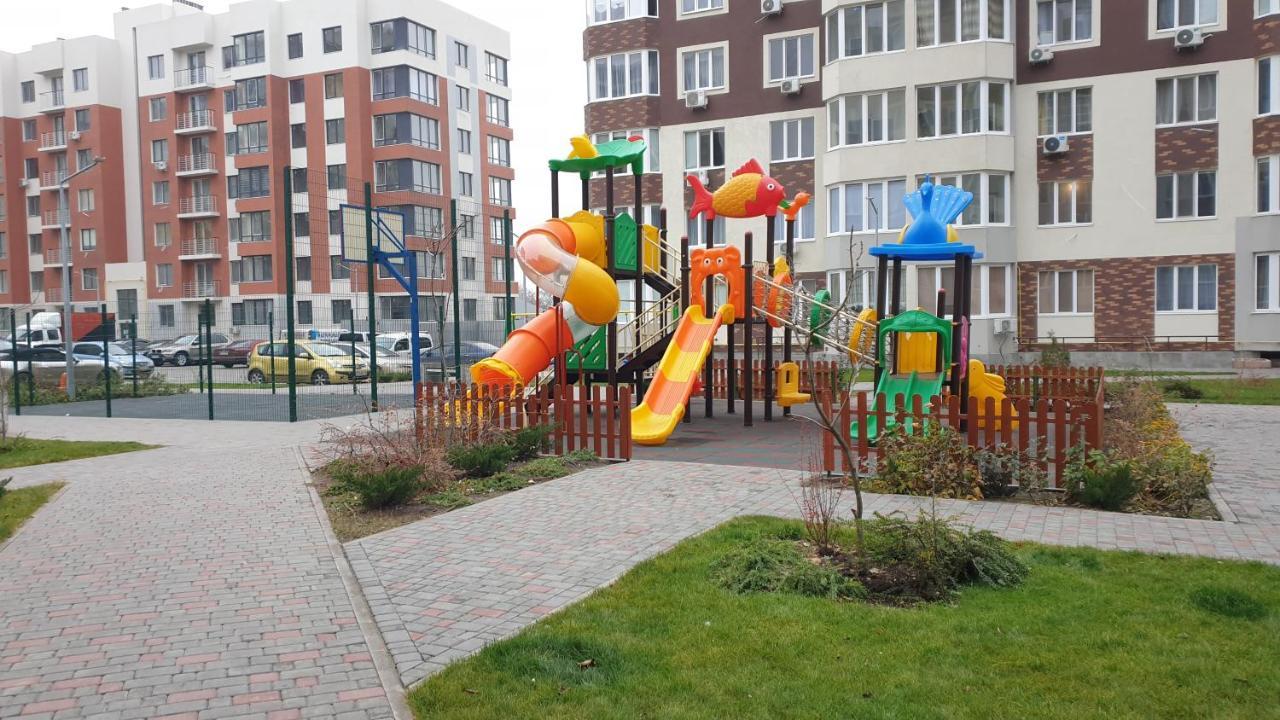 Уютная Квартира На Сутки С Видом На Море И Близостю Пляжа Kryzhanivka Esterno foto
